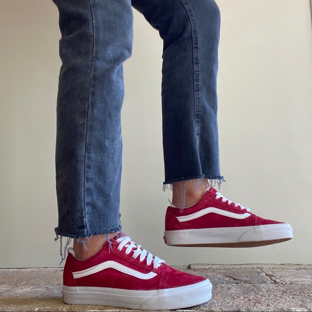 RED SUEDE OLD SKOOL VANS
